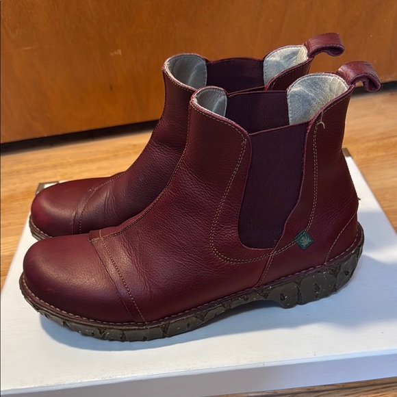El Naturalista Burgundy Leather Boots - Picture 5 of 5